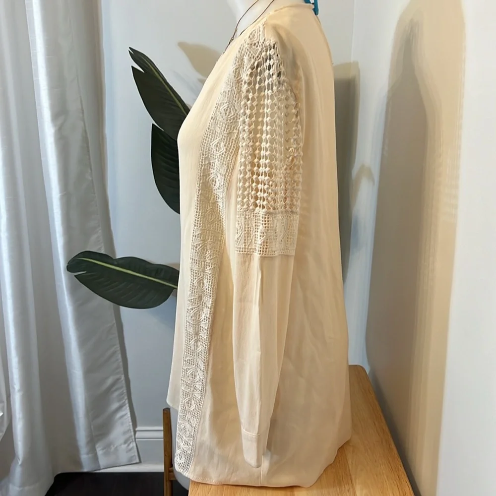ASTR the Label Dress Cream Ivory Shift Mini Crochet Keyhole Lined-Cream- - Picture 3 of 5